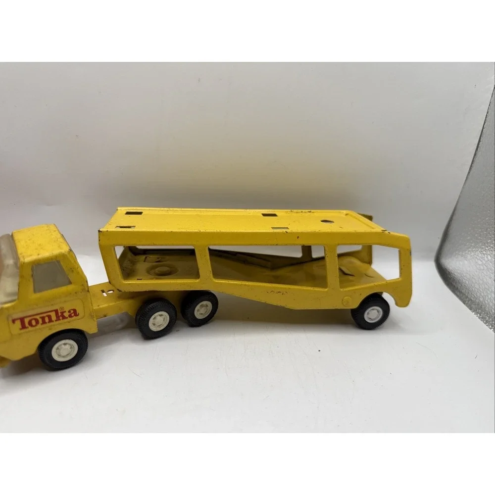 Vintage Lot of 5 Tonka Vehicles (car Carrier, Truck, Roadster, Tow Truck, Van)